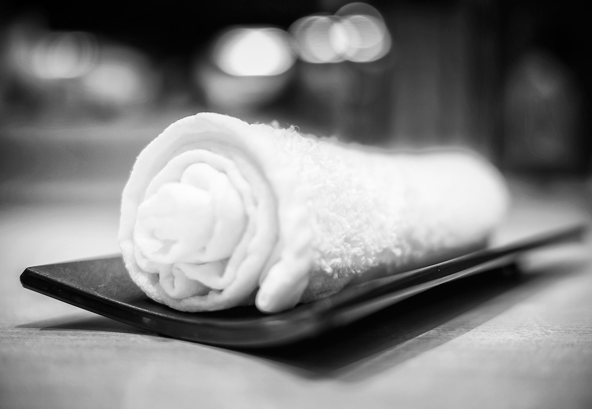 Birmingham House of Cuts barber hot towel shave
